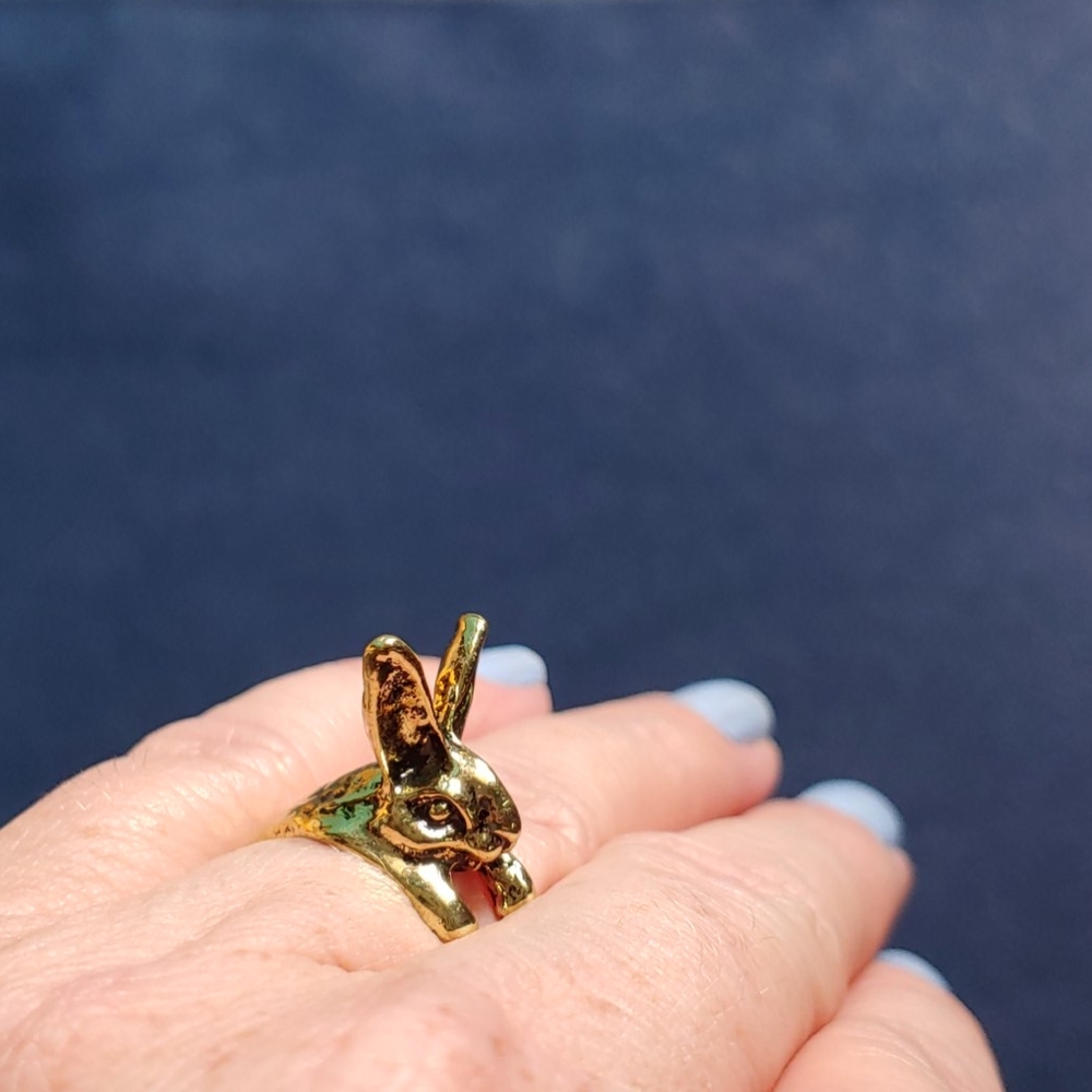 Ring - Picture 2 of 7